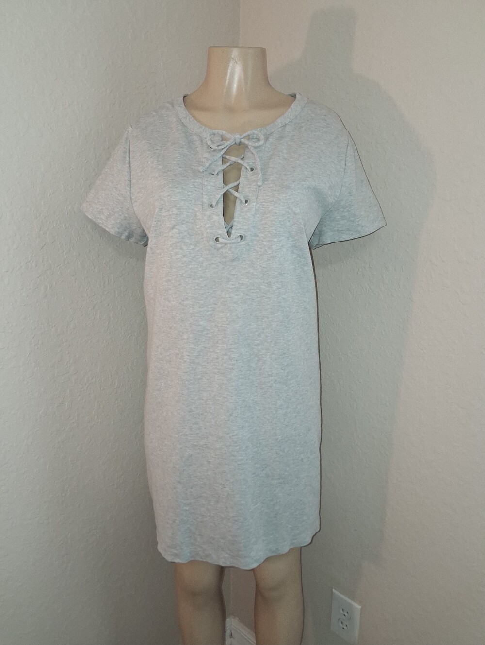J. CREW LIGHT GRAY T- SHIRT DRESS SZ XLG